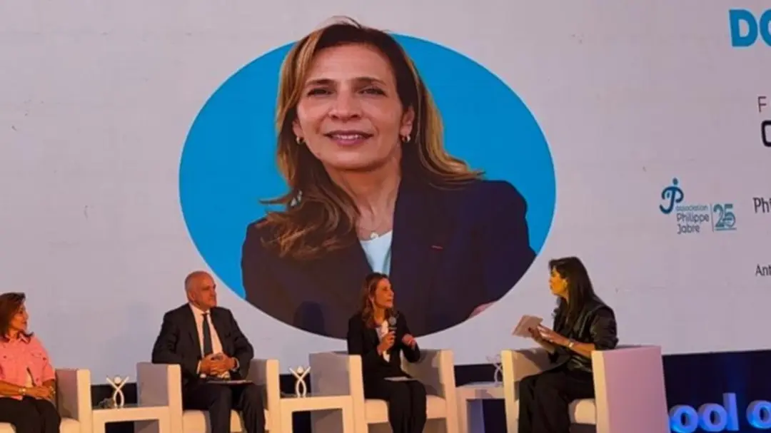 Tanya Saadé Zeenny alongside Lebanon's First Lady Nehmat Aoun for the launch of the “School of Citizenship” program