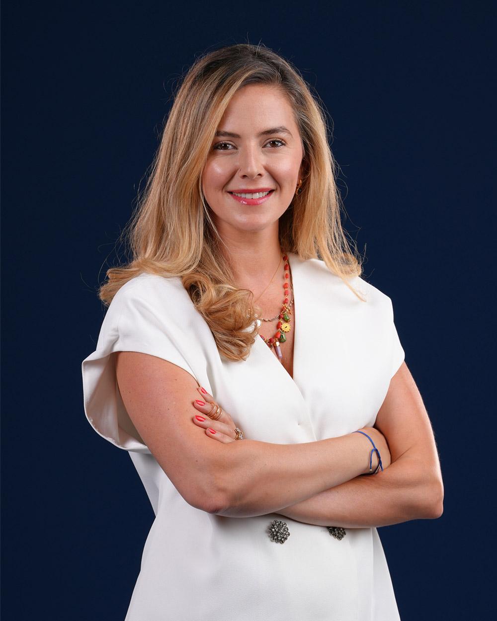Dr. Lyna Comaty